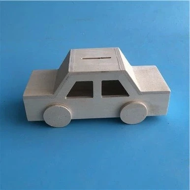 Alcancía de madera para coche sin terminar